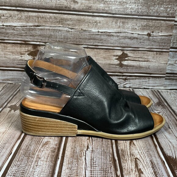 BONAVI SOFIA Womens 7.5 (EUR 38) Black Leather Wedge Ankle Strap Sandal Shoe EUC - Picture 2 of 9